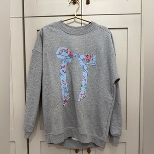 Pink Lily Gray Sweater with Blue Floral Bow